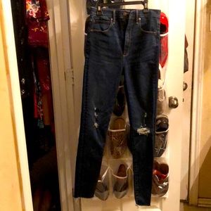 Abercrombie super hi rise skinny ripped jeans  27R